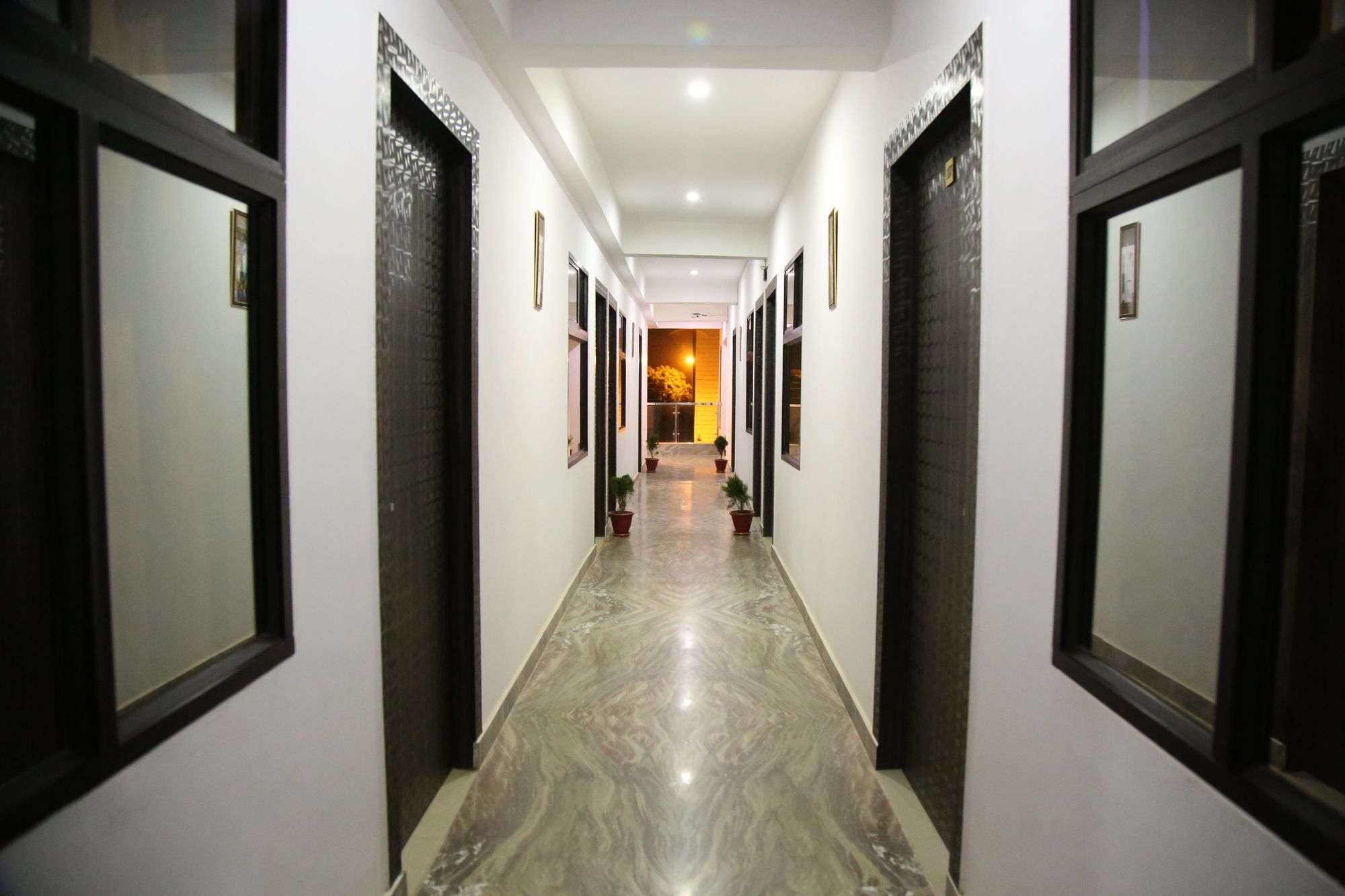 Hotel Taj Niwas Agra  Exteriér fotografie